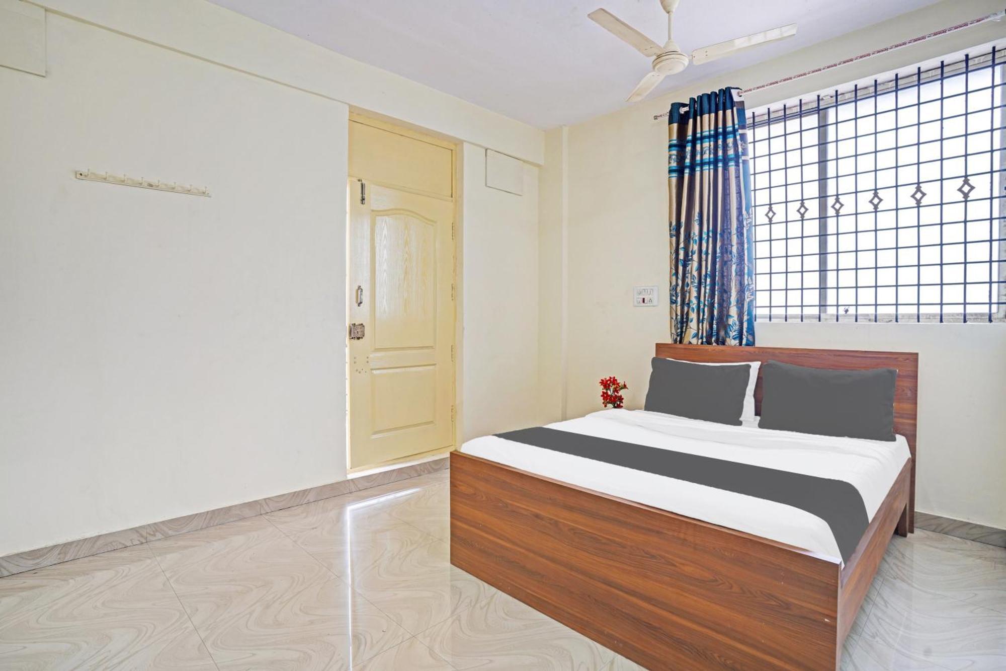 Hotel O Sv Lodge Bangalore Buitenkant foto